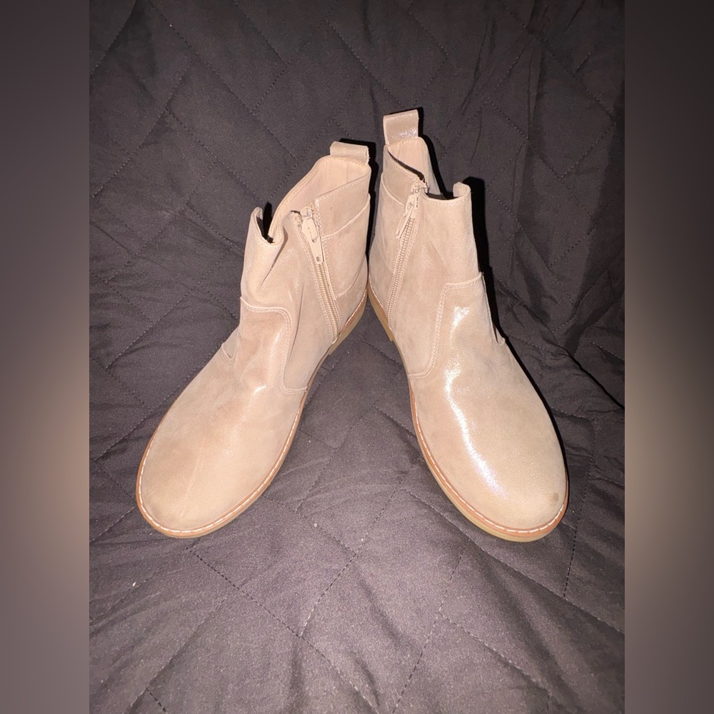 Elephantito Tan Ankle Boots Minimalist Design